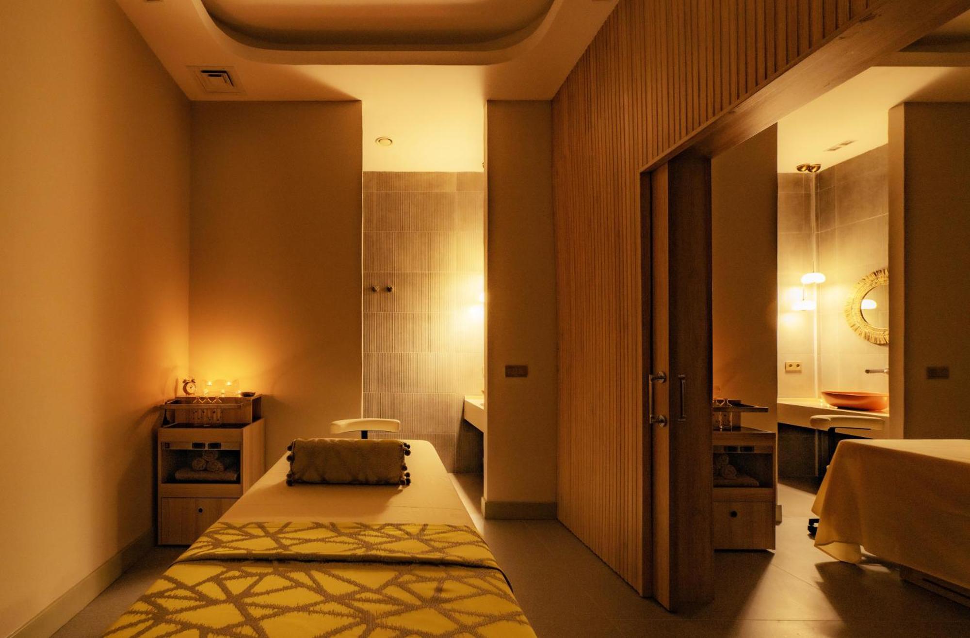 Suum & - Adult Only Hotel *